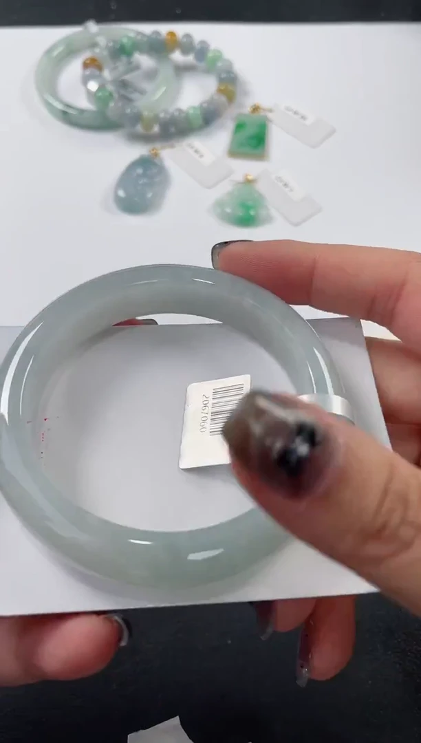 未镶嵌手镯翡翠基地发货H2777 56+