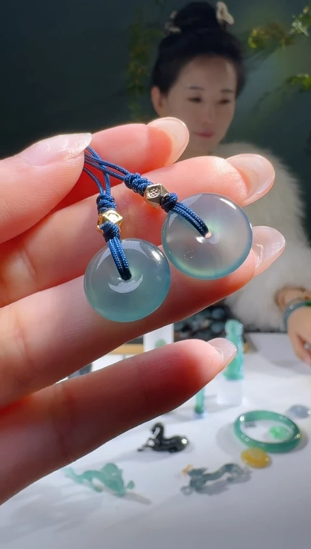 【闪购商品】翡翠颈饰未镶嵌天然A货翡翠多样性发1扣子