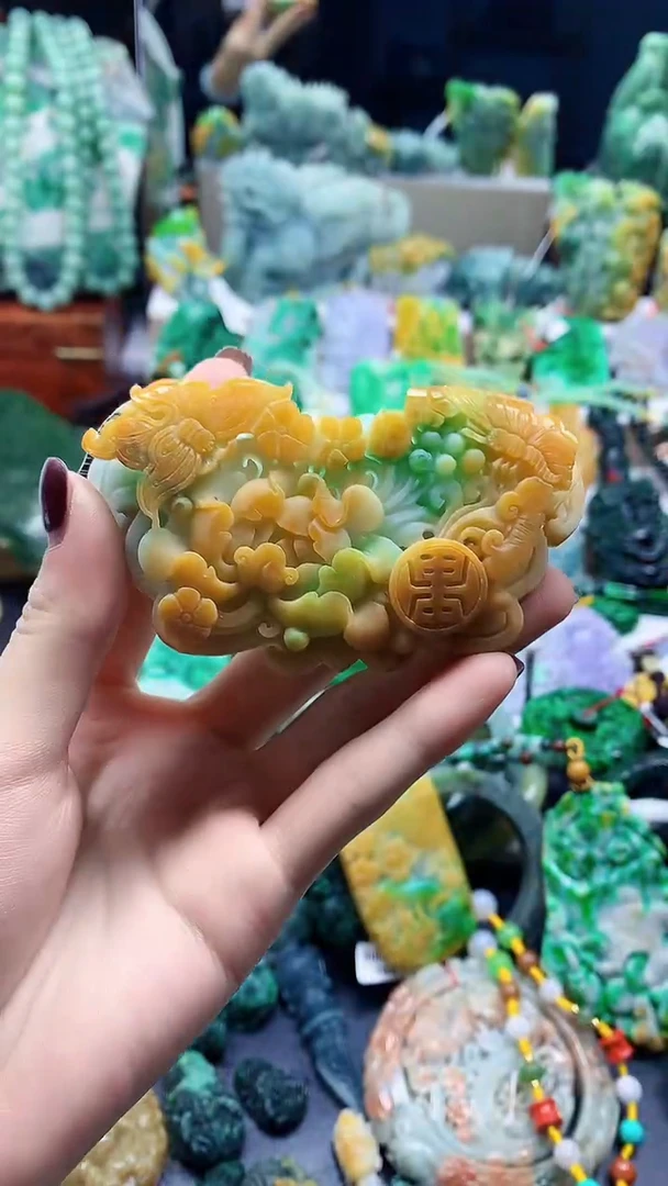 颈饰未镶嵌翡翠天然缅甸a货翡翠