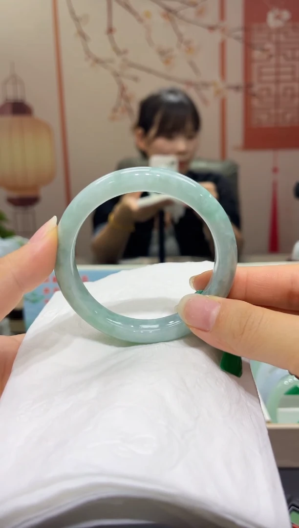 翡翠手镯未镶嵌00005981