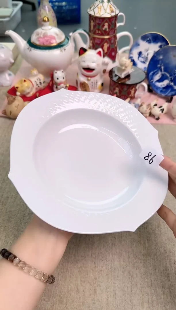 瓷片泡泡家的瓷器真好看