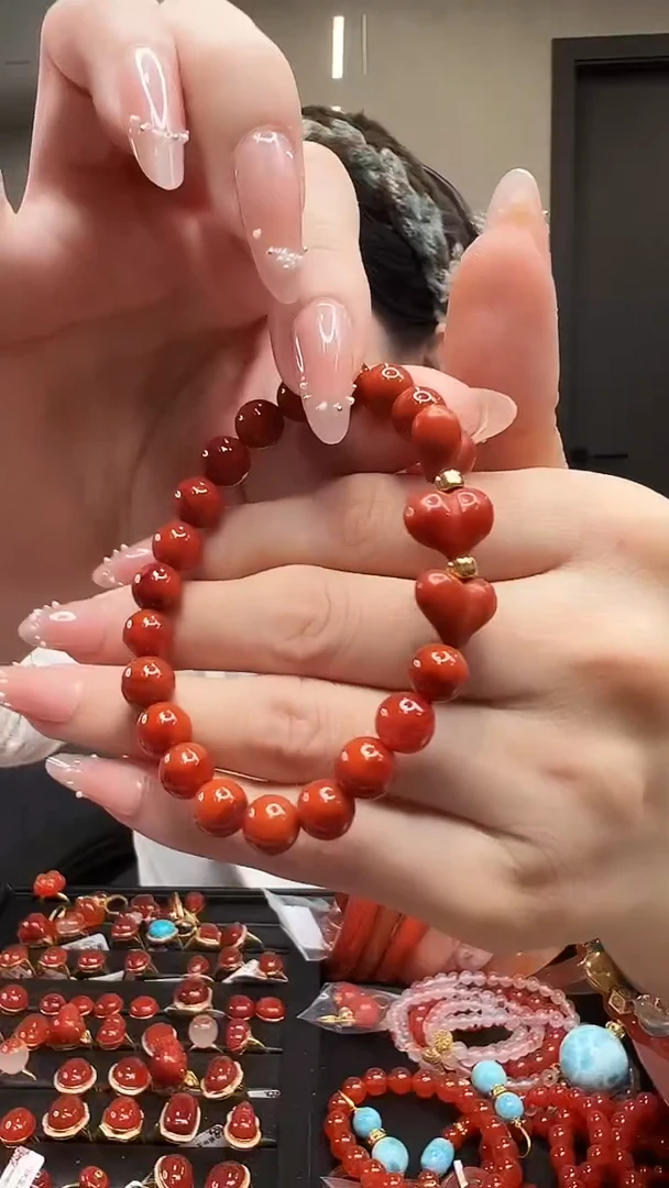 未镶嵌手串南红玛瑙8mm/18K金设计款