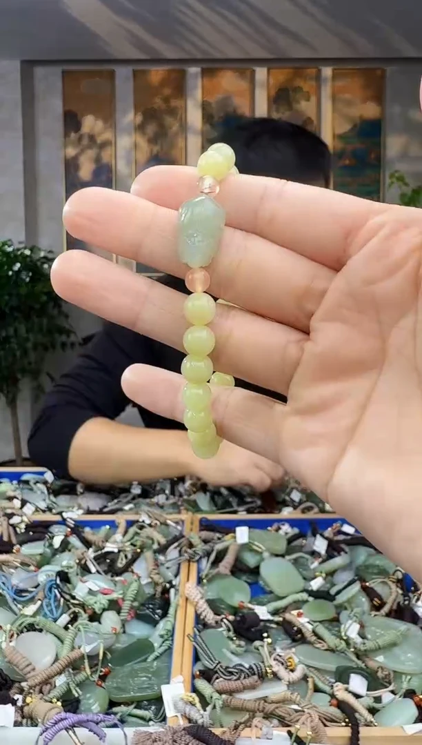 未镶嵌和田玉挂件拍一发一