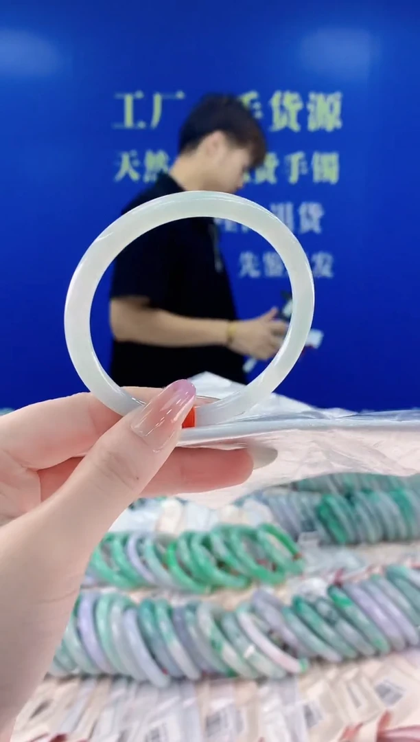 未镶嵌手镯翡翠78