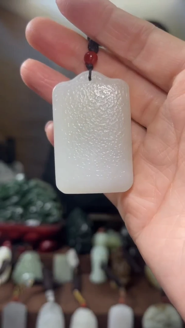 颈饰未镶嵌和田玉·