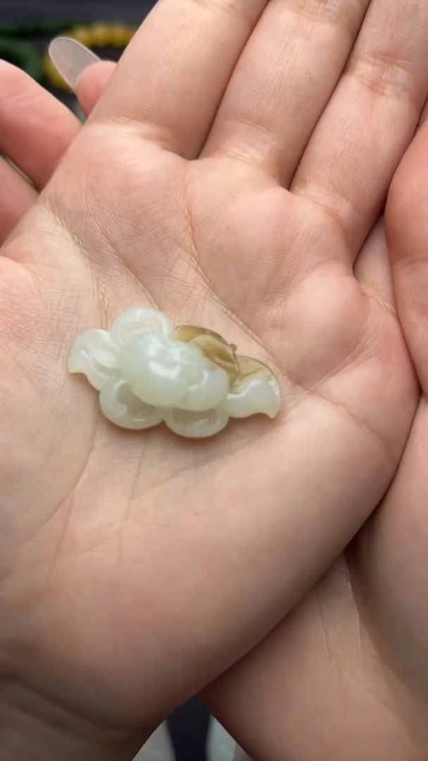 颈饰未镶嵌和田玉好运连连