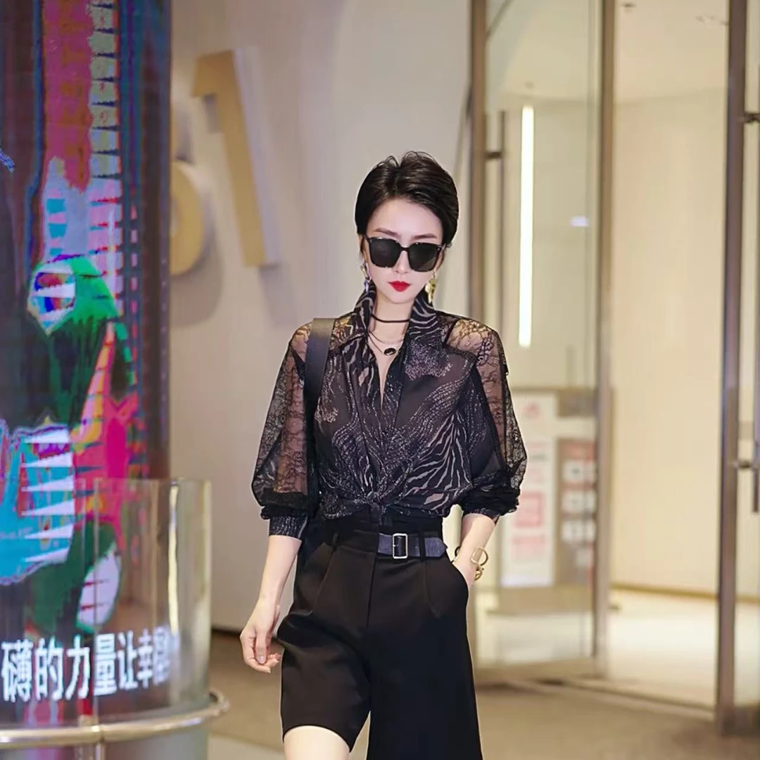 （文萱推荐）洋气减龄蕾丝花边镂空上衣