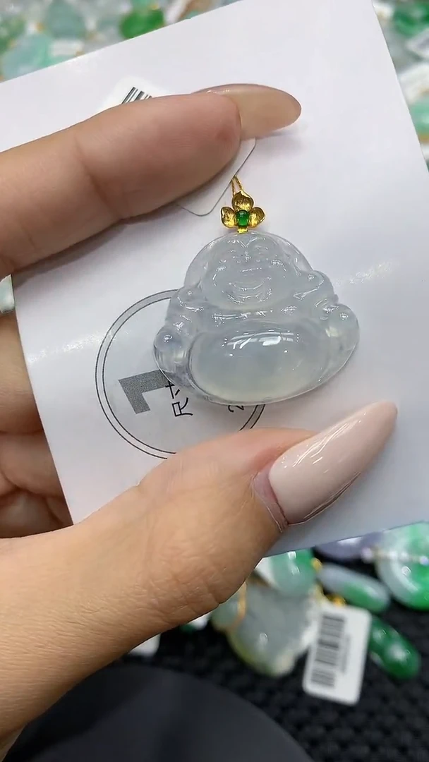 颈饰18K金镶嵌翡翠111111111111