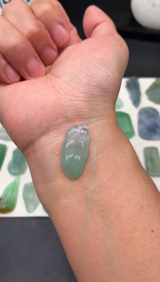 未镶嵌定制翡翠翡翠