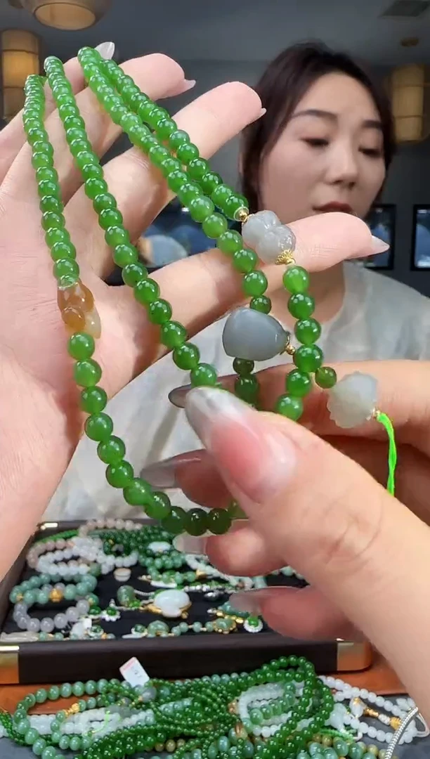 吊坠(不含链)18K金镶嵌和田玉1