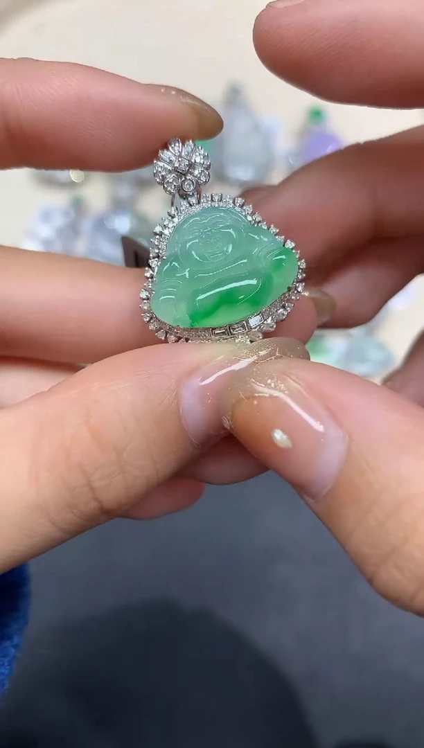 吊坠(不含链)18K金镶嵌翡翠吊坠A11|12800