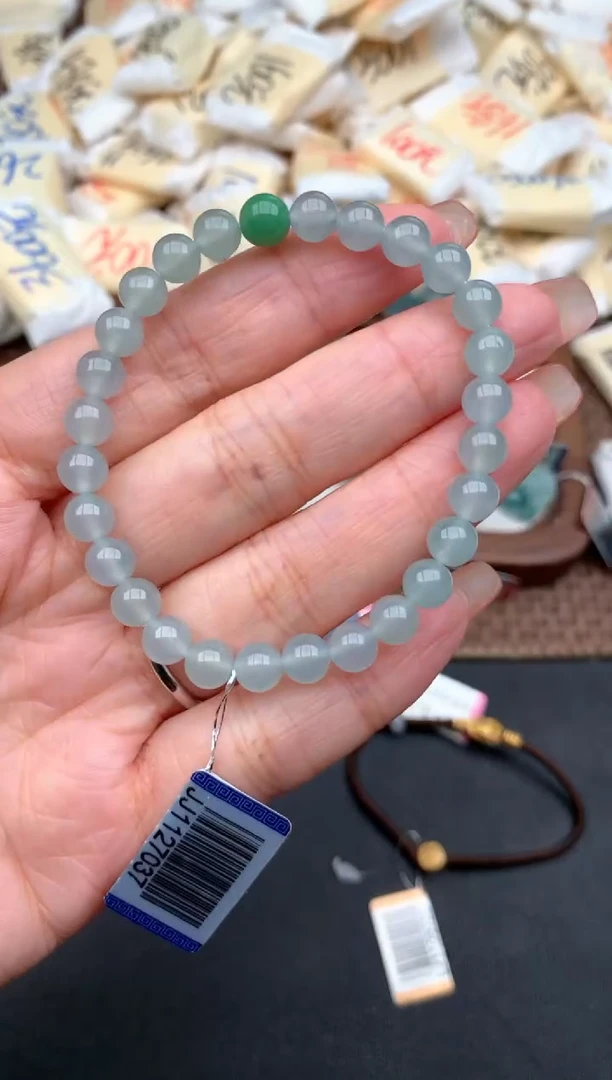 未镶嵌挂件翡翠一