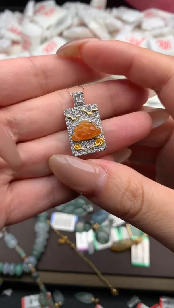 【闪购商品】翡翠颈饰银S925镶嵌一