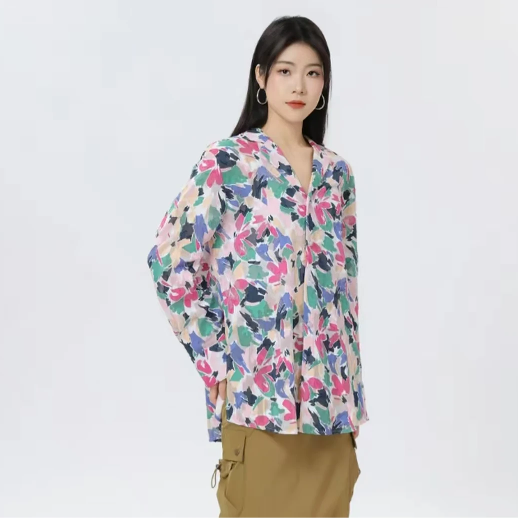 阿玛施AMASS 夏季新款时尚休闲坠感印花图案小V领翻领衬衫530165