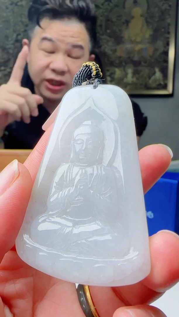 【闪购商品】翡翠颈饰未镶嵌111111111111