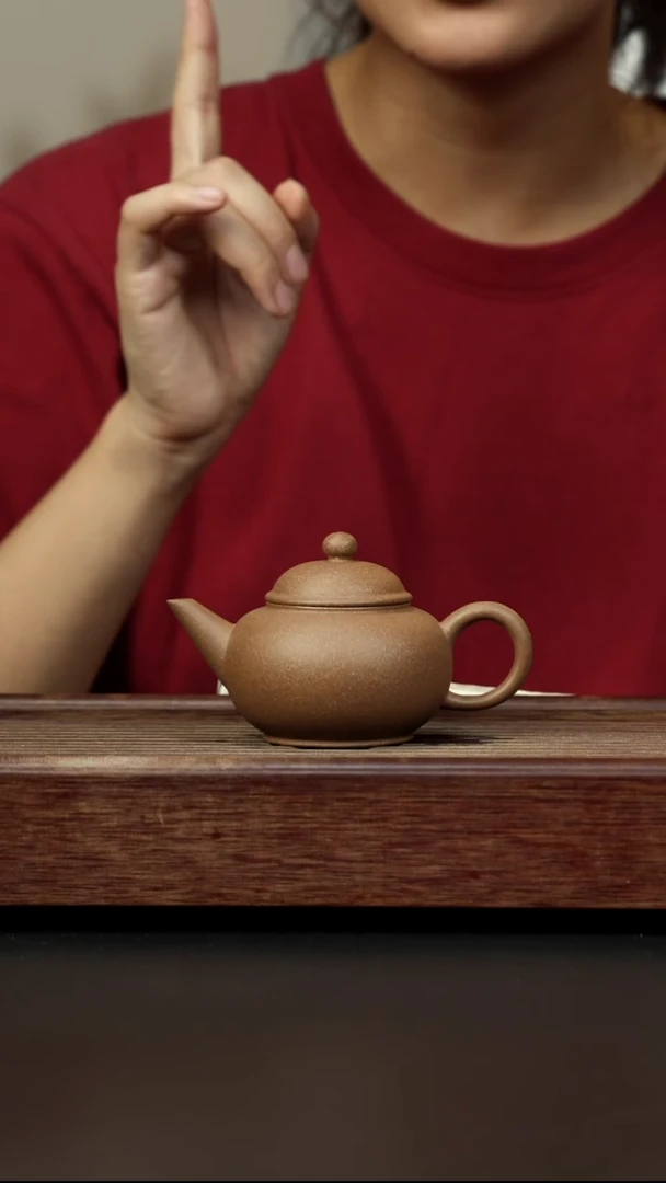 紫砂茶壶芝麻绿 水平