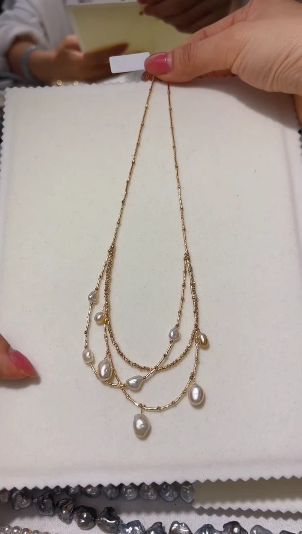【闪购商品】海水珍珠颈饰18K金镶嵌金珠keshi三条轨道项链