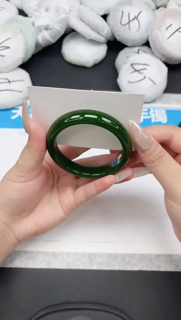 女款工艺手镯281-57.4