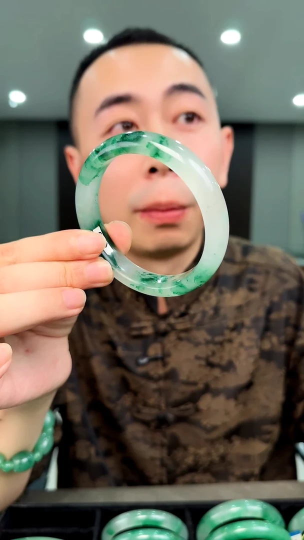 未镶嵌手镯石英质玉幸****763