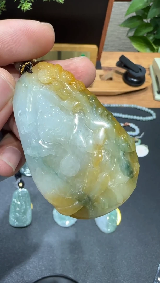 未镶嵌挂件翡翠?****rA货翡翠多样性孤品