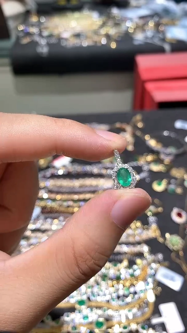 银S925镶嵌颈饰祖母绿用****5吊坠