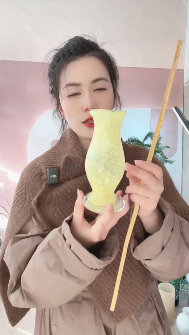 009直播玻璃花瓶