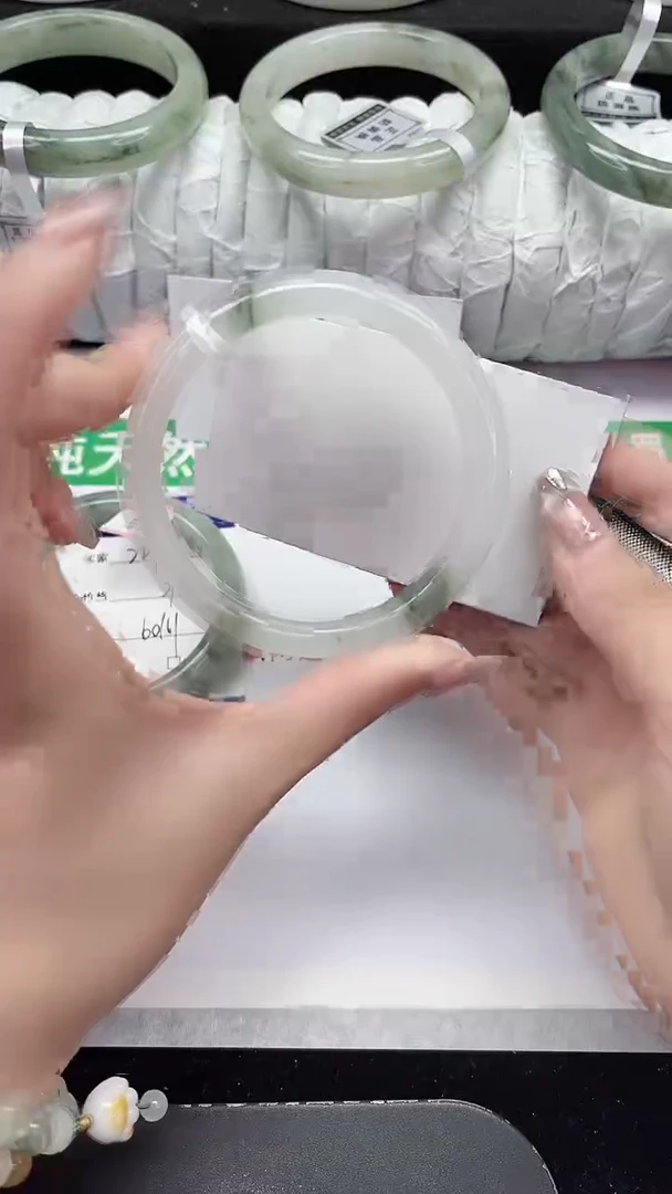 未镶嵌手镯石英质玉225-59/60