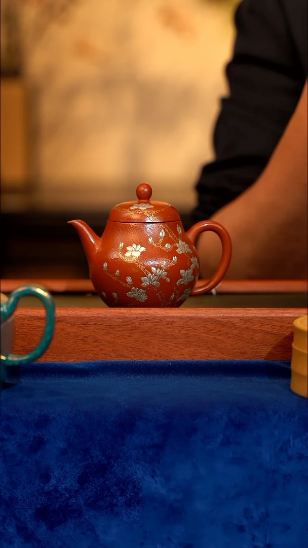 宜兴紫砂 紫砂茶壶 FY 金枝玉叶 梨