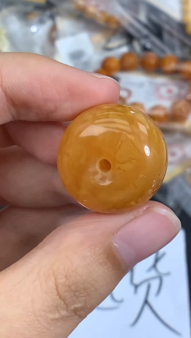 蜜蜡未镶嵌珠宝奇石1