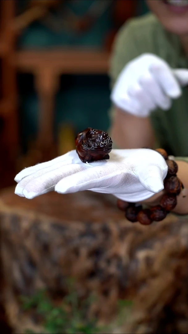 枣木用****7雷击枣木雷晶貔貅手把件