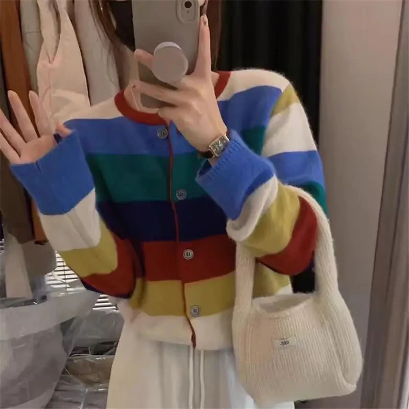彩虹条纹长袖针织开衫女2025春高级感超好看毛衣软糯宽松短外套