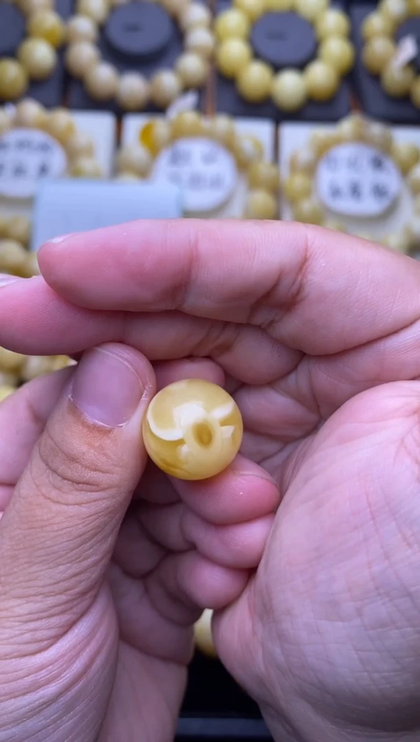 裸石琥珀未镶嵌 大小姐珠宝严选99