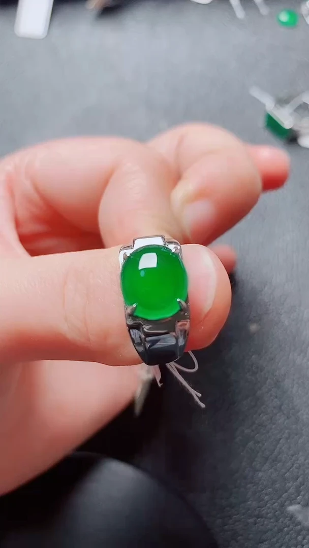 翡翠戒指银S925镶嵌翡翠