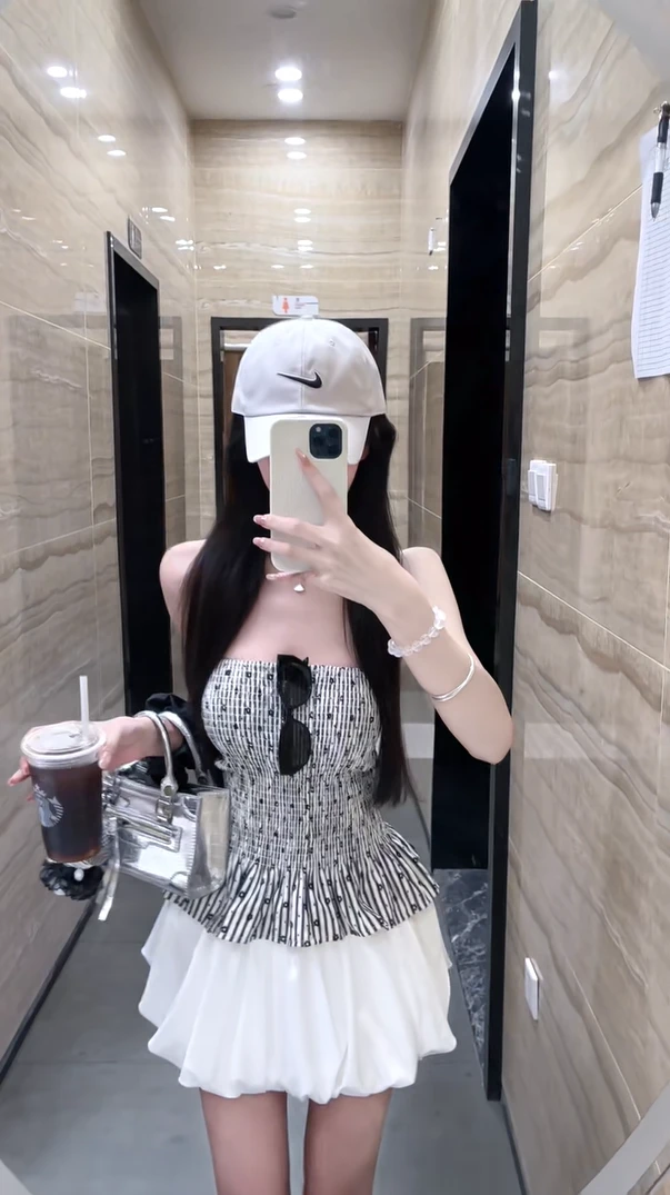 【甜心教主】小众甜美波点抹胸夏季设计感收腰修身荷叶边上衣女短裙
