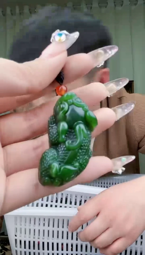 【闪购商品】和田玉挂件未镶嵌拍一发一，多样性发货！