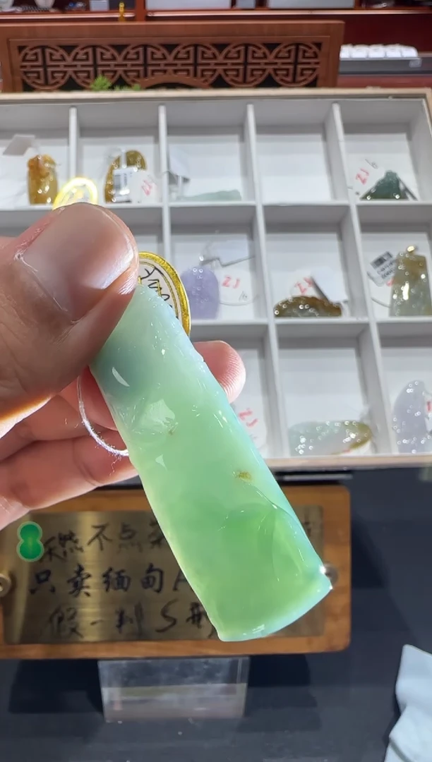 未镶嵌挂件翡翠A货翡翠多样性孤品