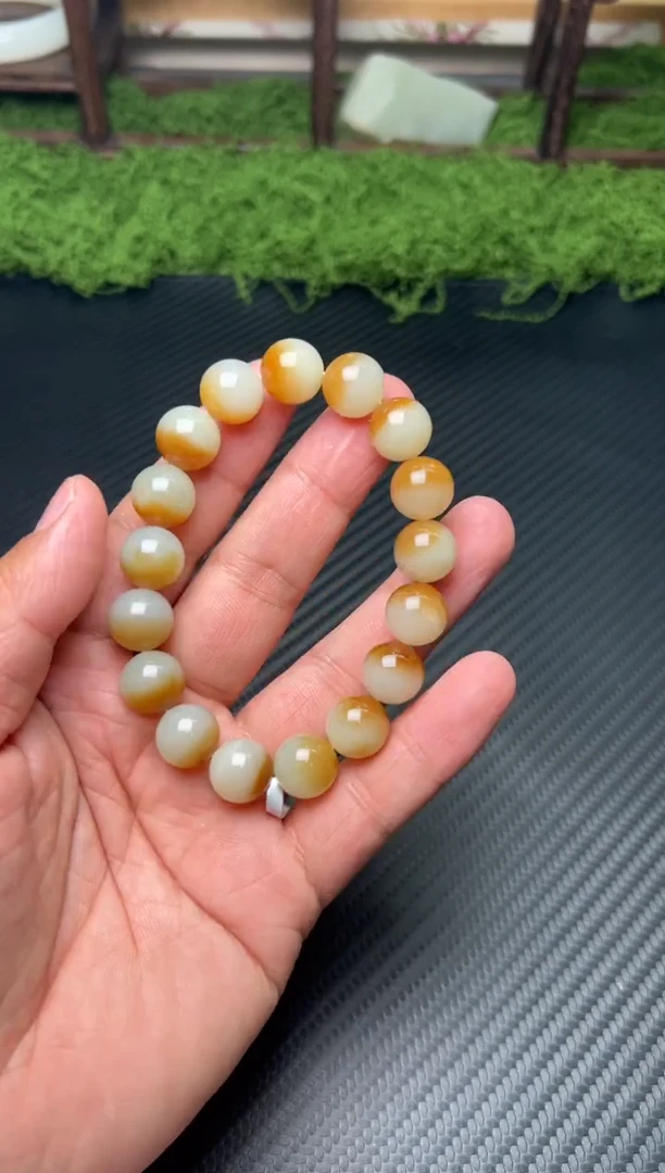 未镶嵌手串和田玉若羌微色差卡12