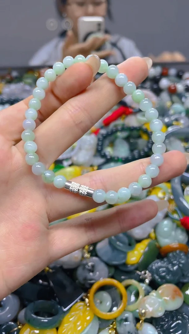 颈饰未镶嵌翡翠4MM/ S /翡翠A货，一件也是批发价