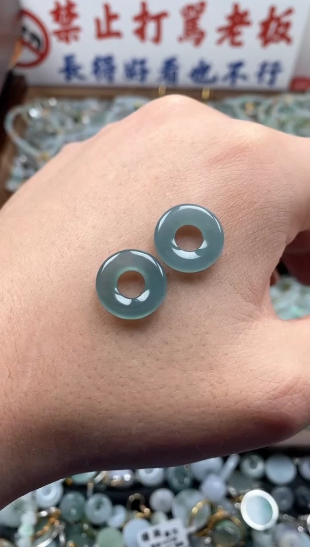 【闪购商品】翡翠颈饰未镶嵌哥哥