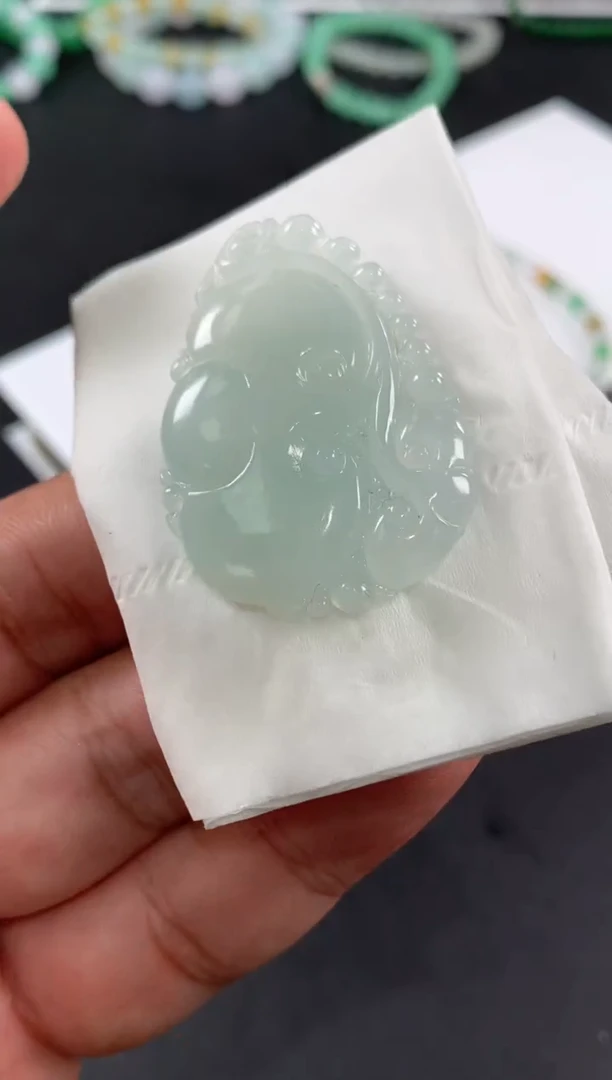 未镶嵌定制翡翠玛****嘟翡翠