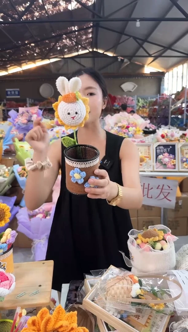 教师节非遗定制花束，孤品清仓 ！！兔子笔筒