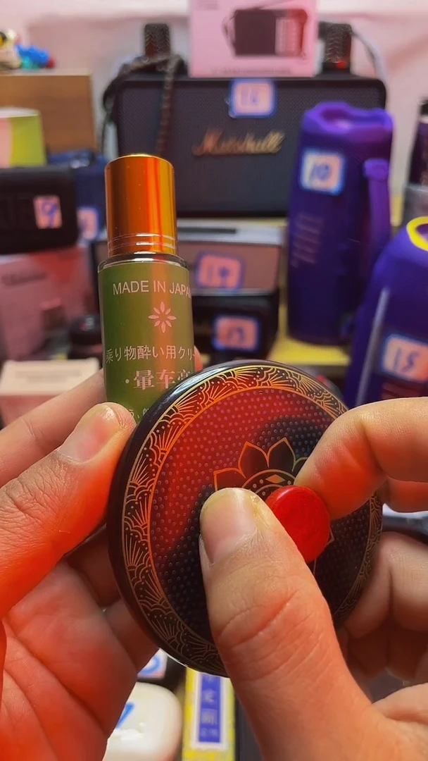 瓷片闪购商品 如图所示
