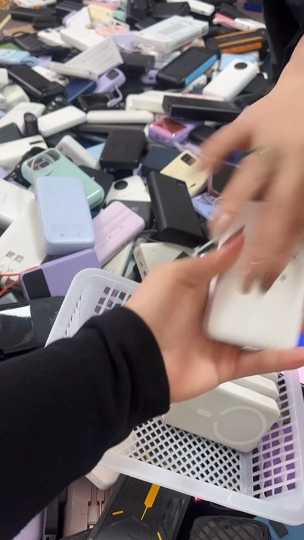 ?****子精美数码配件数据线 一号链接直播为准