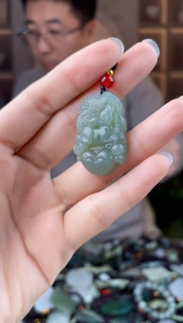 未镶嵌和田玉挂件拍一发一，多样性发货