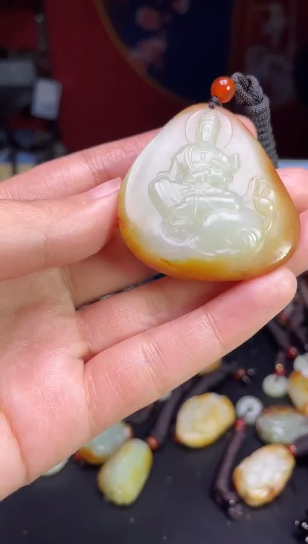 颈饰未镶嵌和田玉1