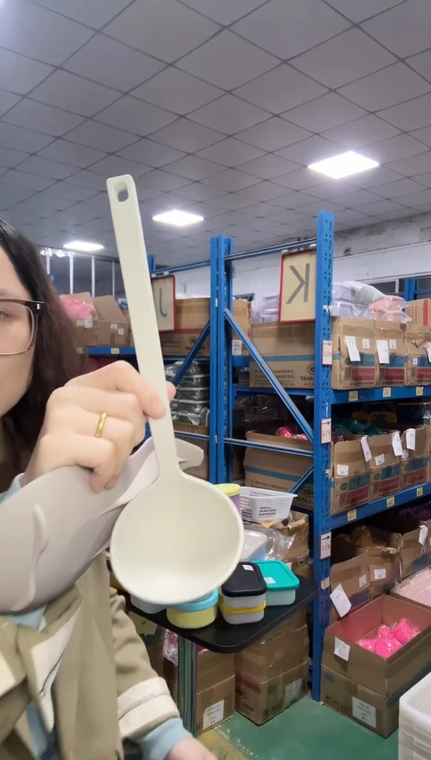 硅胶白 色-汤 勺