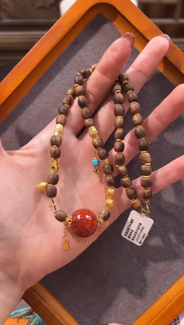 颈饰18K金镶嵌南红玛瑙南红项链