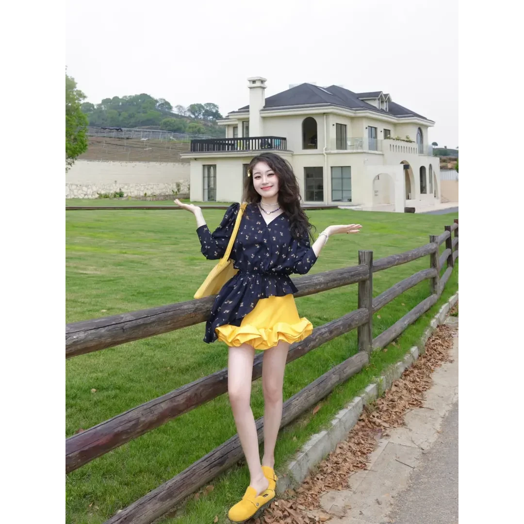 2025夏季新款法式复古气质显瘦碎花衬衫女荷叶边短款半身裙裤套装