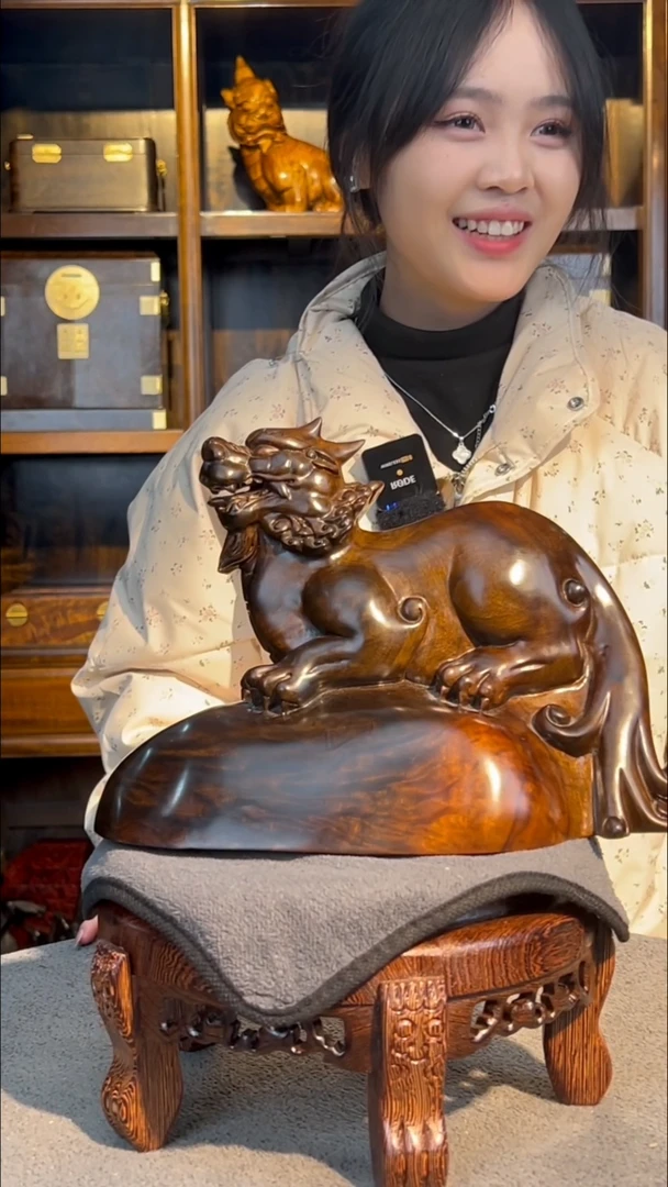 【闪购商品】金丝楠木雕瑞兽貔貅