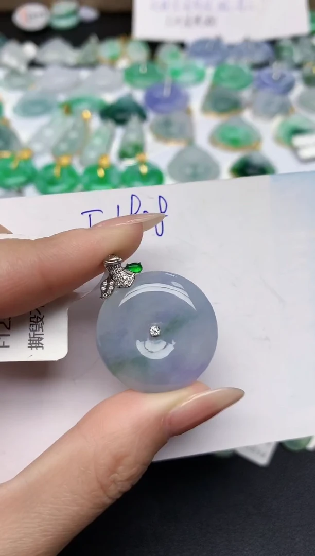 颈饰18K金镶嵌翡翠天然缅甸A货翡翠百元以上9元证书费自理